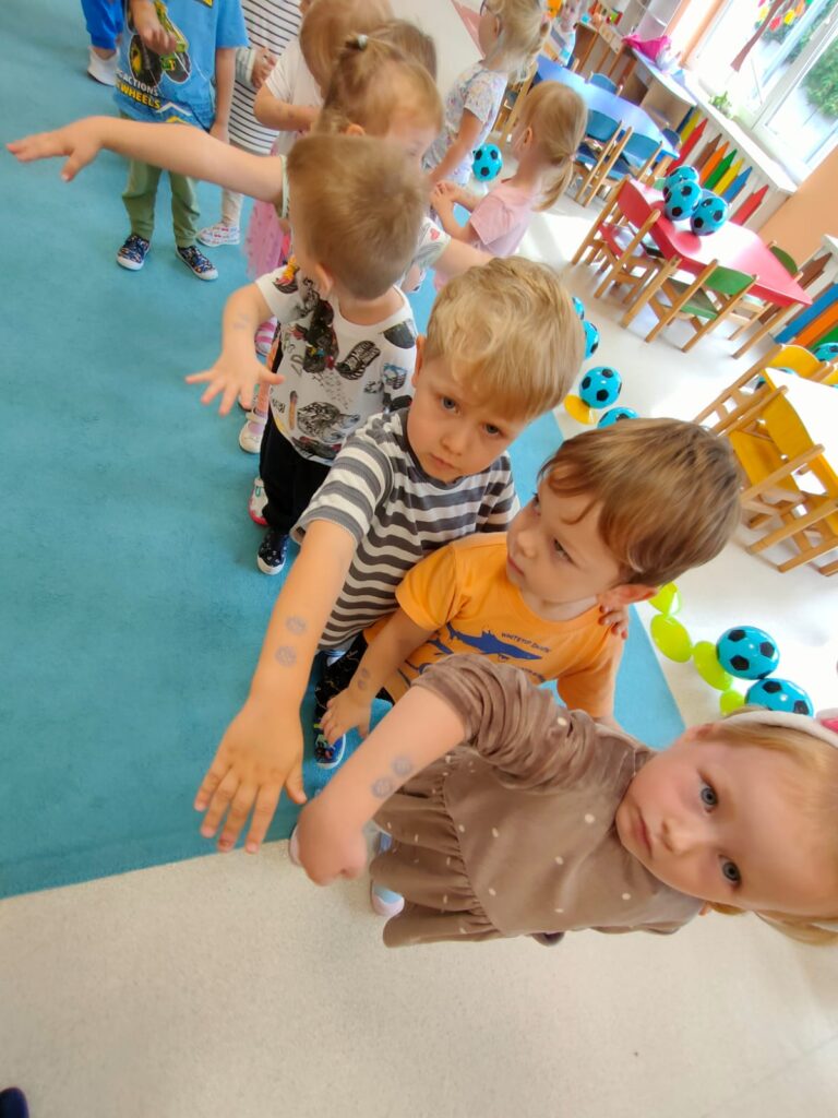 Przedszkolaki czekają na nagrody