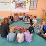 Krasnoludki dzień kropki