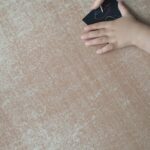 Dzieci uczestniczą w zabawie edukacyjnej Detektyw do spraw emocji