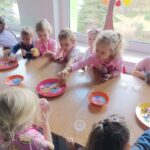 Dziewczynki tworzą własne silmy