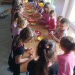 Dziewczynki tworzą własne silmy