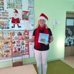 Pani Asia z Miejsko-Powiatowej Biblioteki Publicznej – filii nr 3 w Lublińcu prowadzi zajęcia