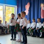 Dzieci recytują swoje wiersze
