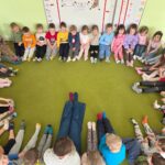 Wspólna prezentacja kolorowych skarpetek