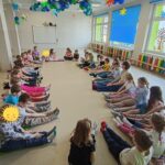 Wspólna prezentacja kolorowych skarpetek