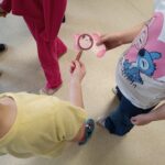 Zabawa w szukanie "skarpetkowej pary"