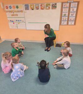 Dzieci uczestniczą w zajęciach otwartych