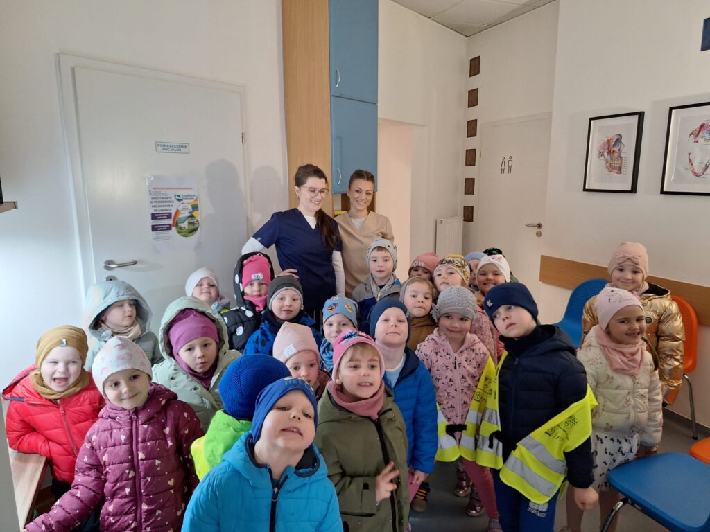 Wizyta "Niedźwiadków" w gabinecie dentystycznym.