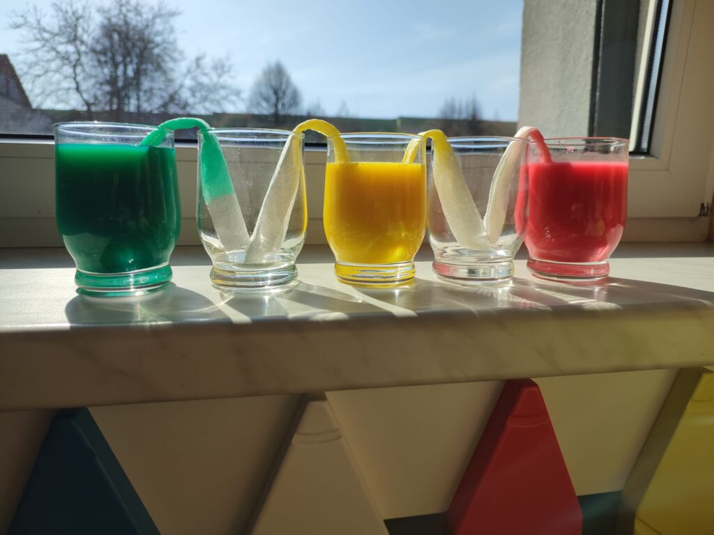 "Słoneczka" eksperymentują