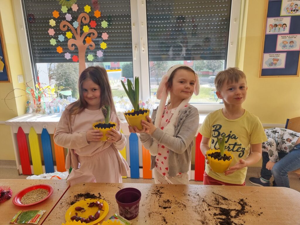 Wiosenne sadzenie w Pszczółkach