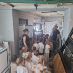 Dzieci poznają teatr zza kulis