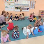 Zajęcia przyrodnicze z P. Małgorzatą w grupie Krasnoludki